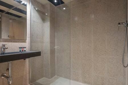 Appartement Bright And Modern Duplex With Terrace In Eixample District P2 *