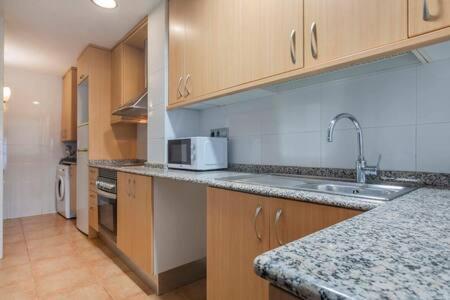 Bright And Modern Duplex With Terrace In Eixample District P2 Appartement *