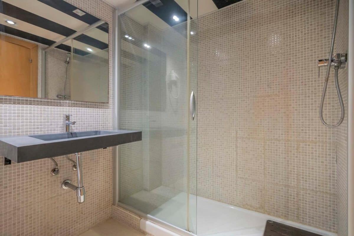 Bright And Modern Duplex With Terrace In Eixample District P2 Apartment Barcelona
