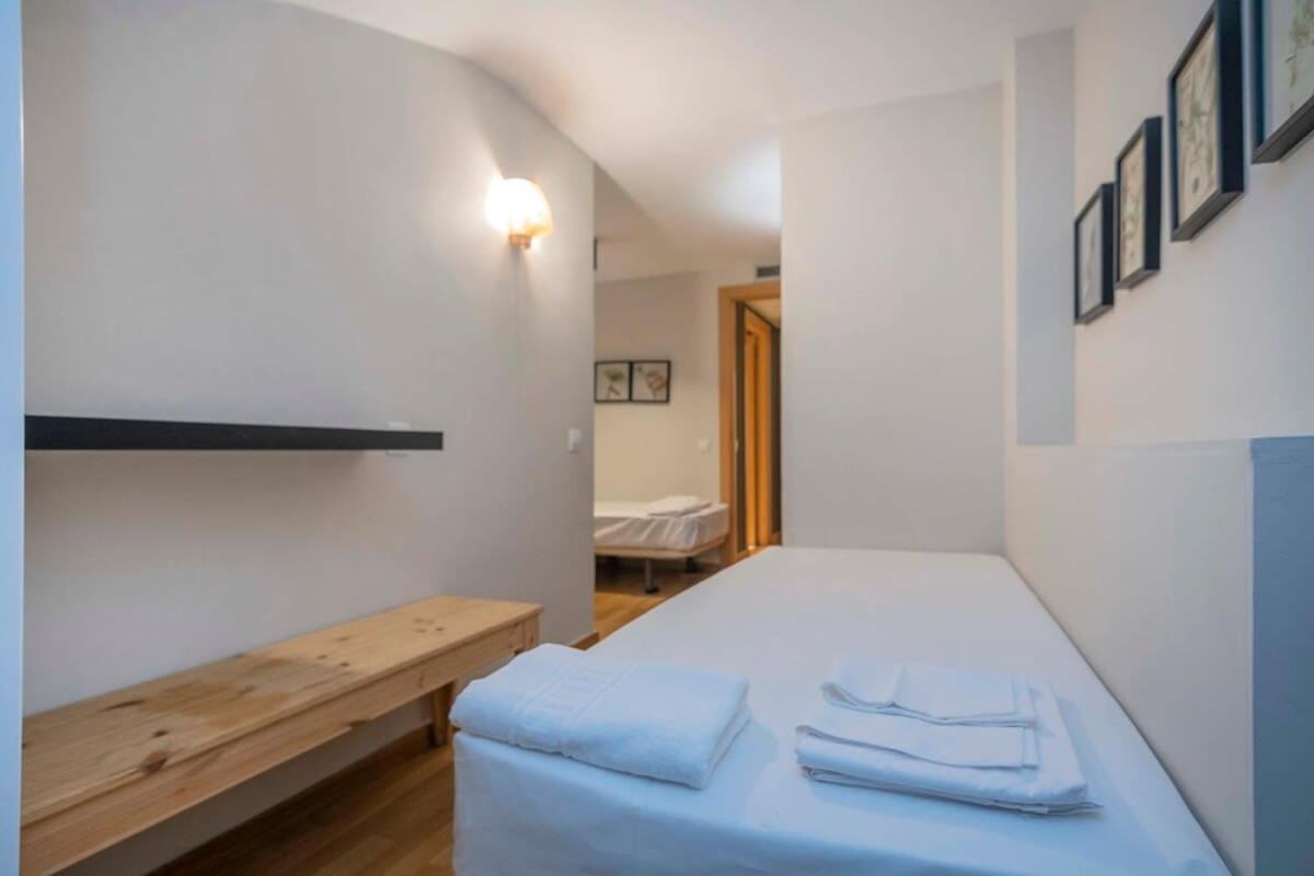 Bright And Modern Duplex With Terrace In Eixample District P2 Apartment Barcelona